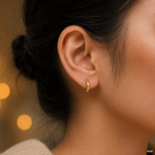 Elegant dailywear golden ring Stud
