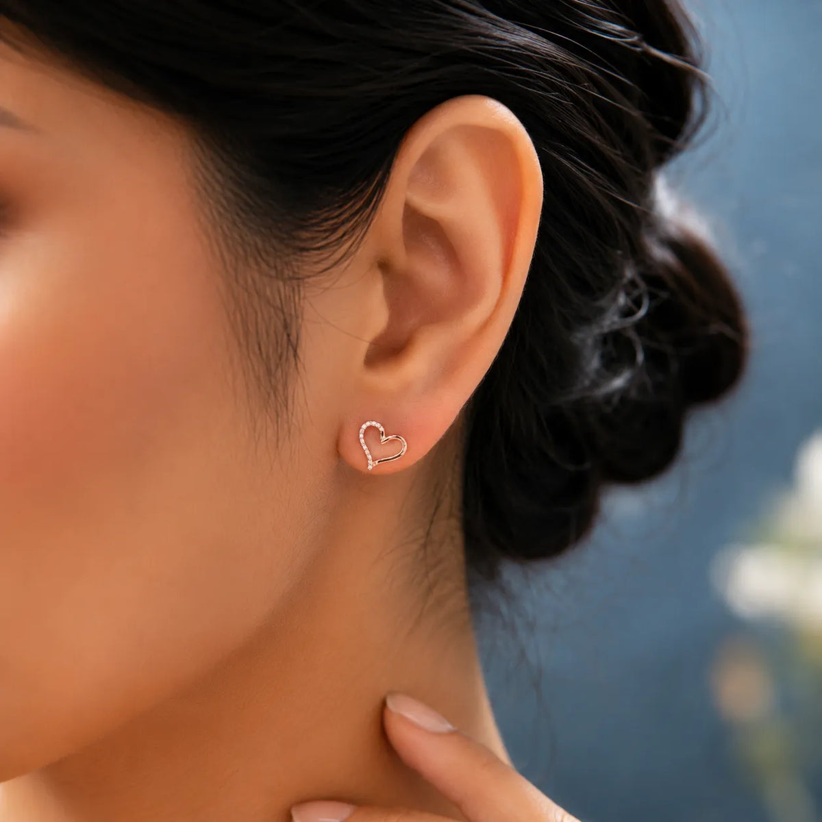 Sparkling Open Heart Stud