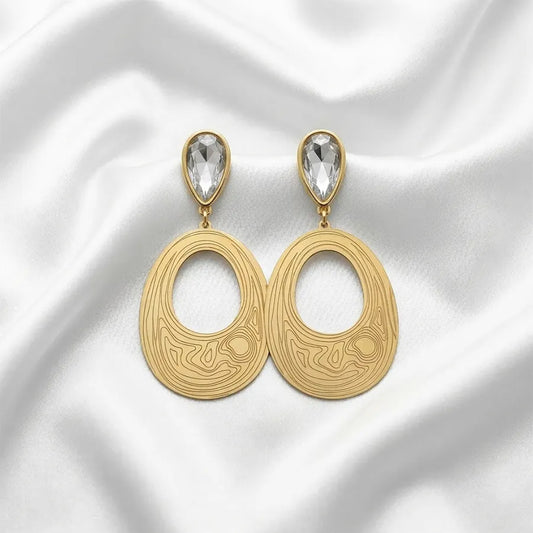 Textured Oval Gold Minimal Earring