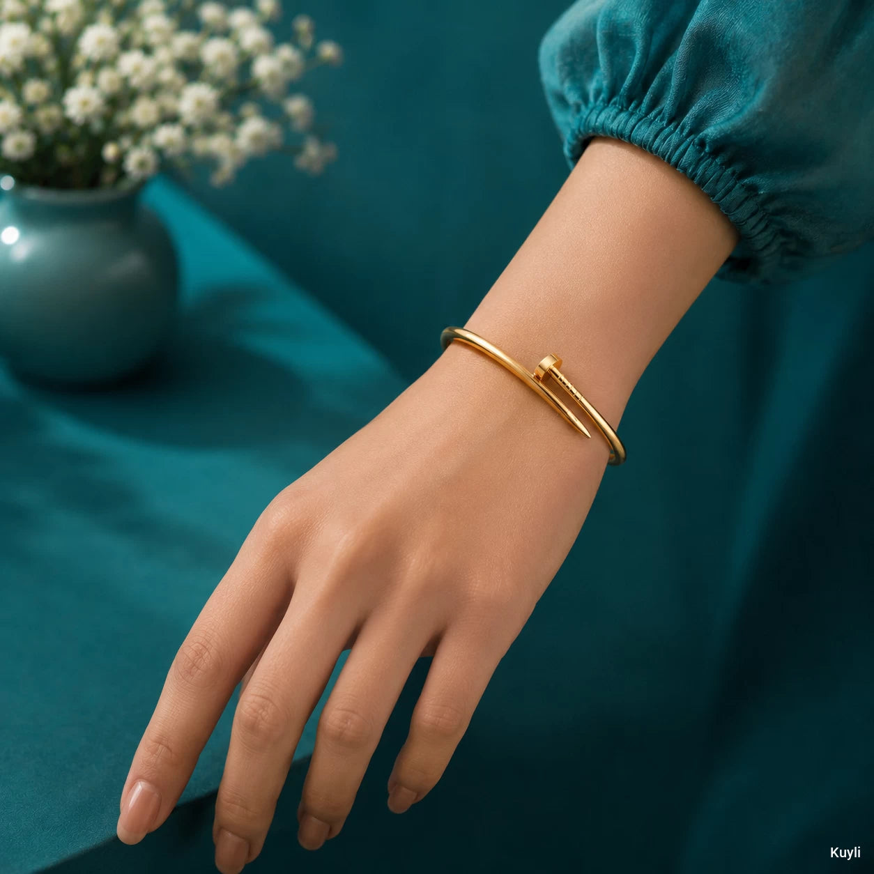 Golden Nail Kada