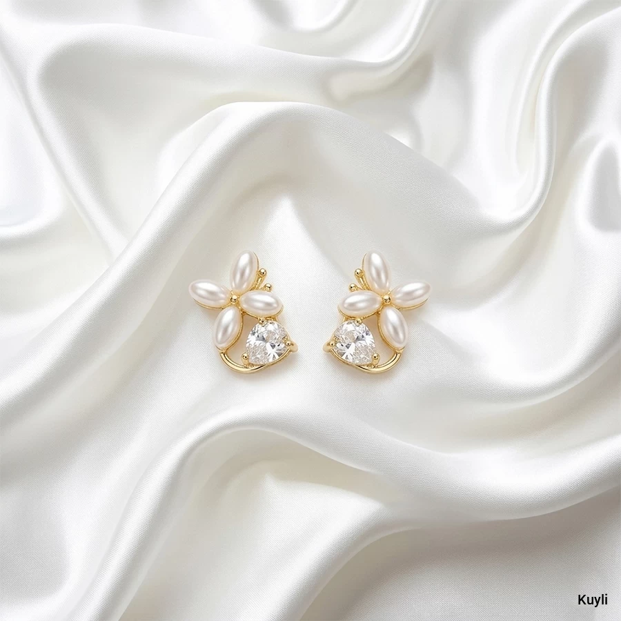 Pearl Petal Crystal Stud