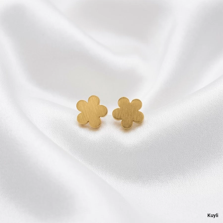 Matte Blossom Gold Stud
