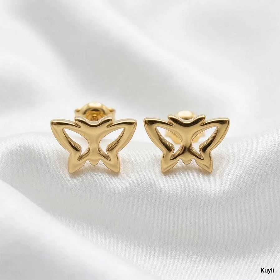 Elegant Openwork Butterfly Gold Stud
