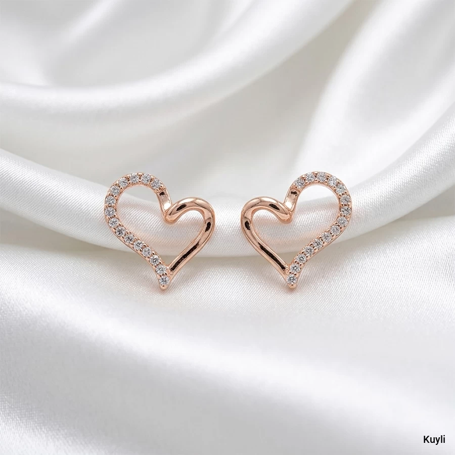 Sparkling Open Heart Stud